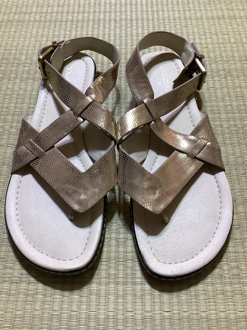 Donald J Pliner Women's Metallic Gold Criss-Cross Strap Sandals